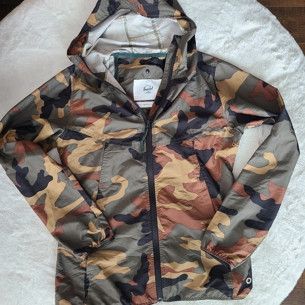 Herschel camo Eindhoven jacket